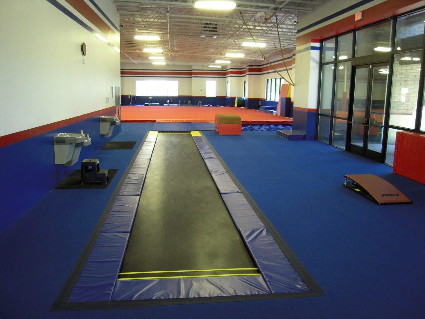 USA Youth Fitness Center Tumbl Trak